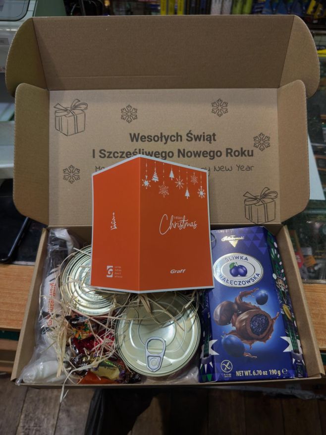 Dnes nám udělali obrovskou radost v Graff Clothing 🎄🎁 Dorazily krásné vánoční dárky a my si takové spolupráce opravdu...